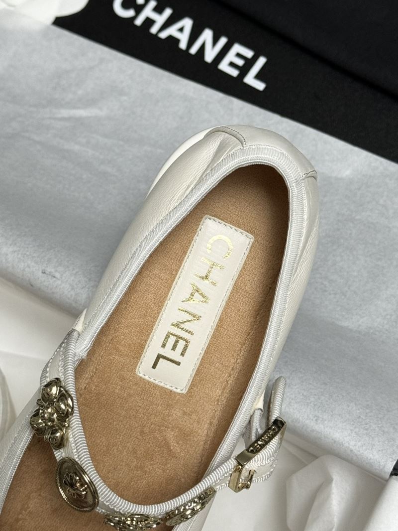 Chanel Low Shoes